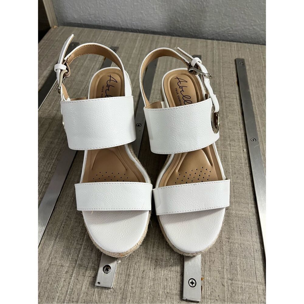 Abella White Wedge Sandals - Picture 2 of 6